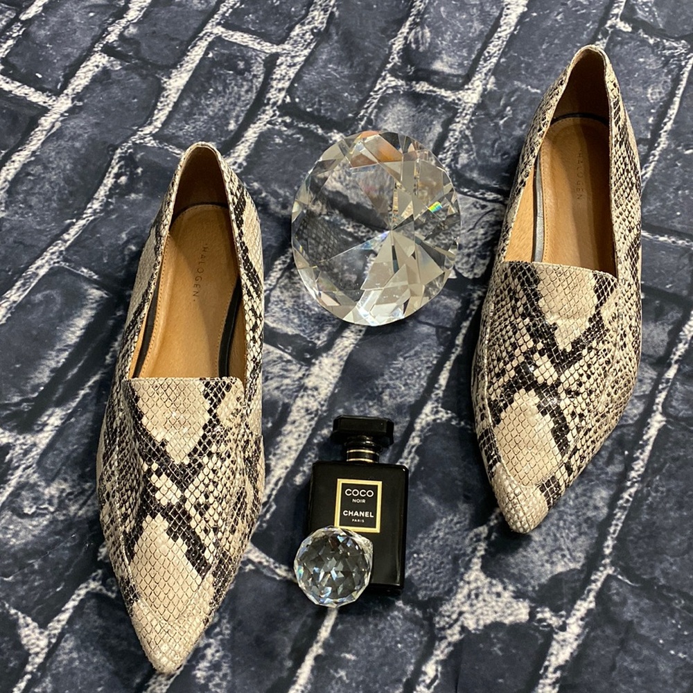 Halogen tan and black snake fabric loafer
